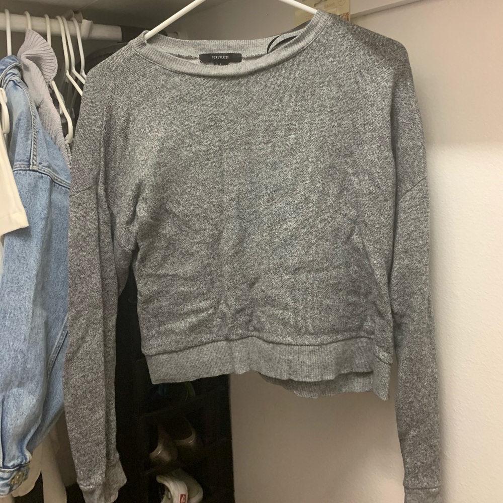 Forever 21 gray top sweatshirt